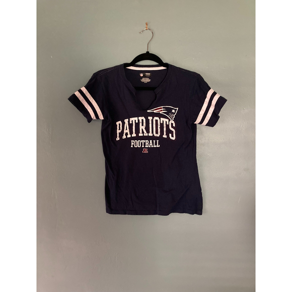 NFL Patriots Football navy blue short sleeve v-neck t-shirt size small - Picture 3 of 4